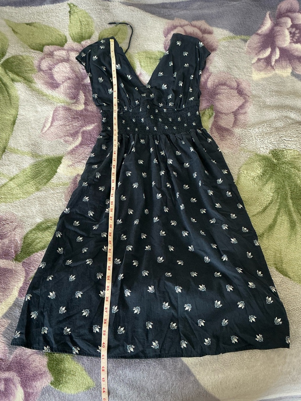 Old Navy Petite Waist-Defined Midi Dress - Picture 12 of 12